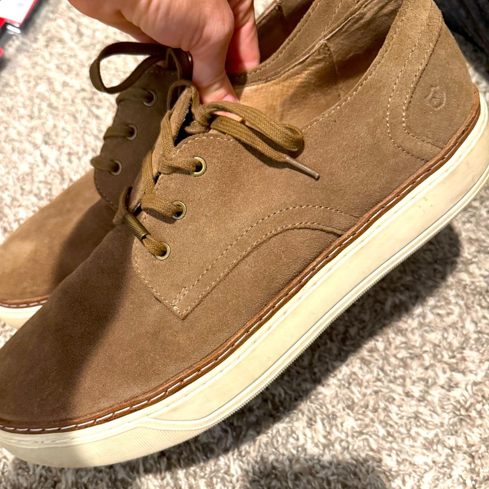 Andrew Marc Men's Suede Casual Lace-Up shoes Brown excellent condition Size 10